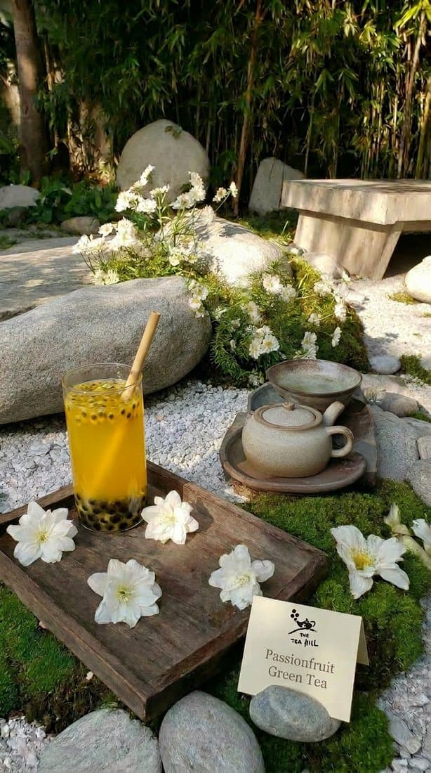 The Tea Hill brand asset 5